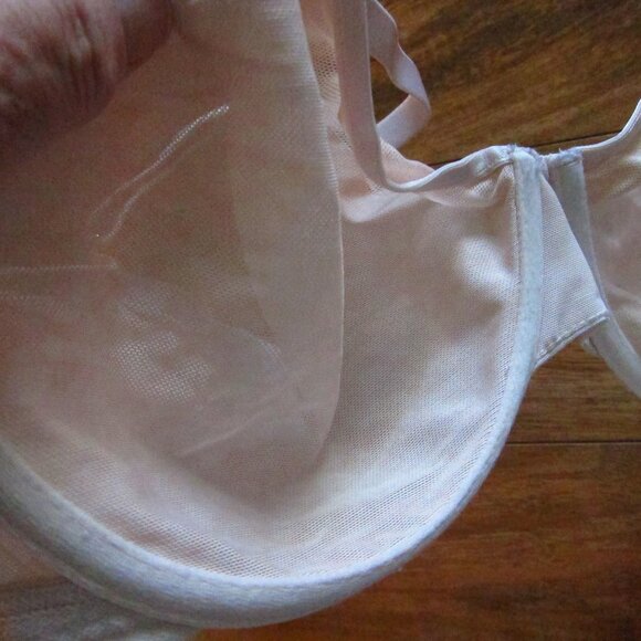 SOMA Light Pink Unbelievable Lift Sheer Unlined Lace Underwire Bra Size 38DD - Picture 7 of 8